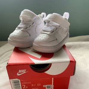 Baby nike court borough low 2